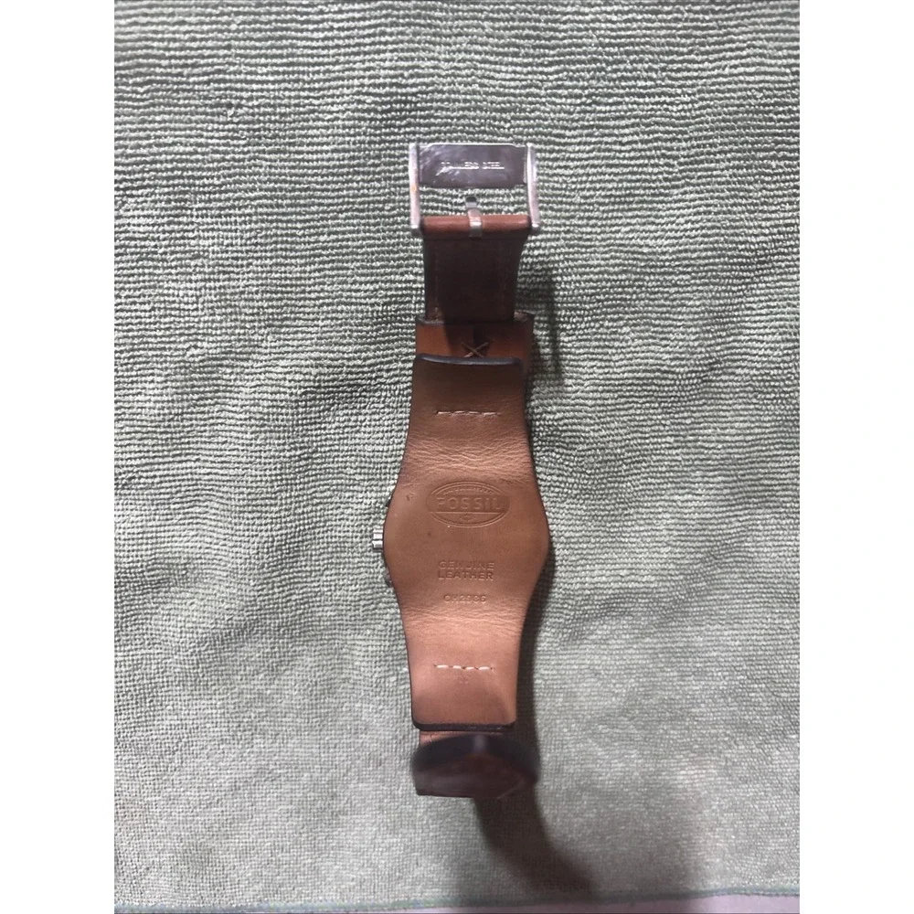 Fossil Coachman Chrono Watch White Black CH2986 Leather New Battery  EUC  /w Tin